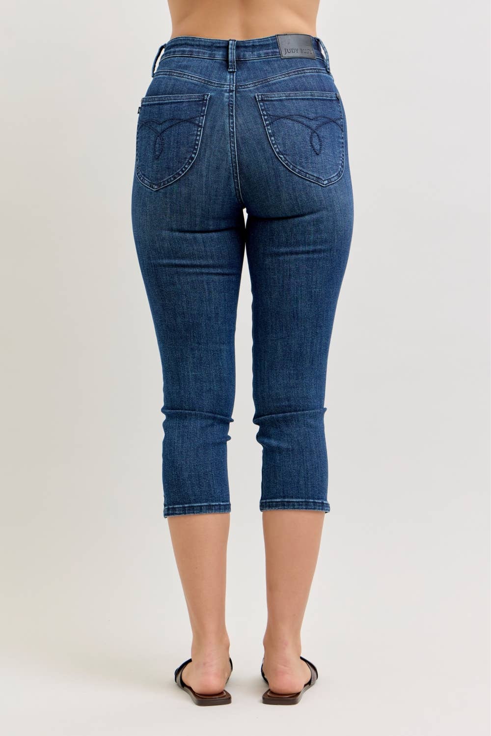 HW T.C. Capri w/ Shield Back Pkts: DK / 3(26)