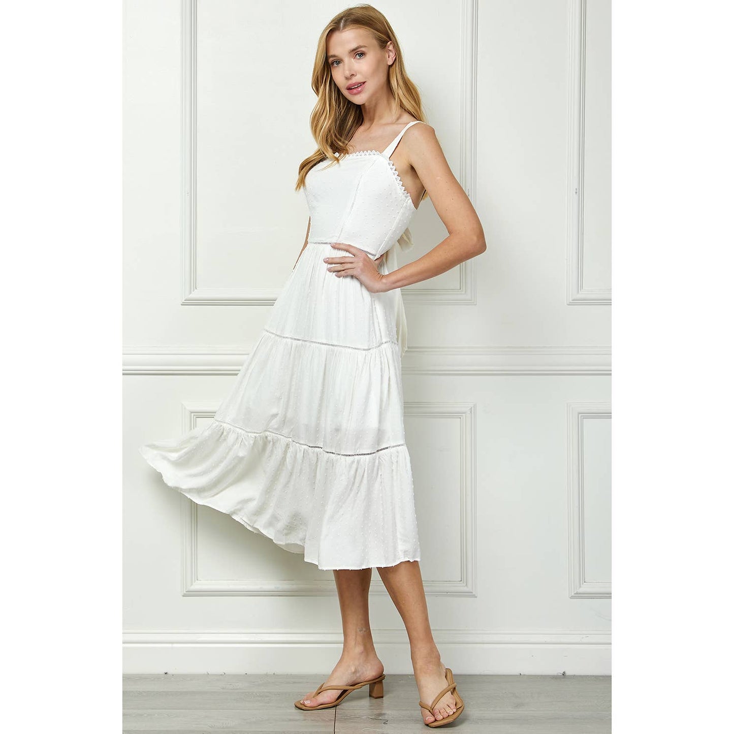 3 TIER LONG DRESS WITH STRAPS & BACK BOW TIE: IVORY / L