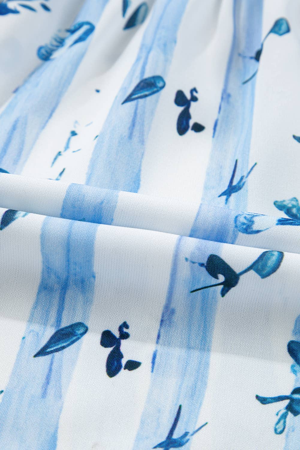 Floral Smocked Tied Straps A-Lined Tiered Maxi Dress

: Blue