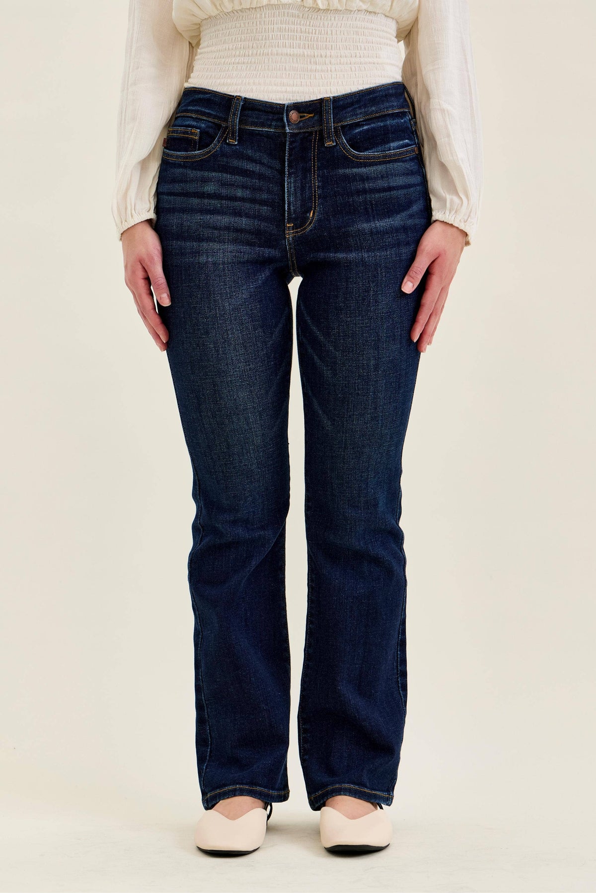 MR Petite Dark Wash Bootcut: DK / 5(27)